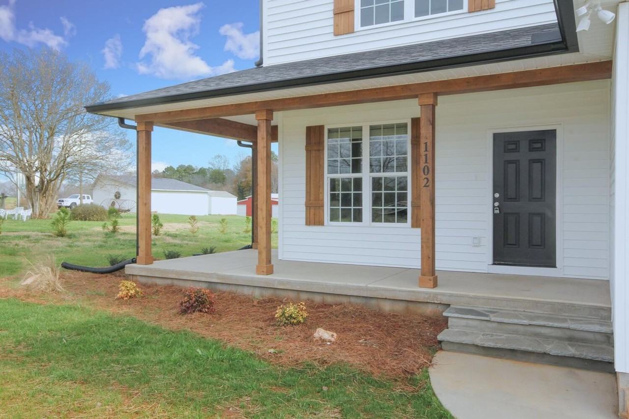 1090 Startown Rd - Photo 3 of 50