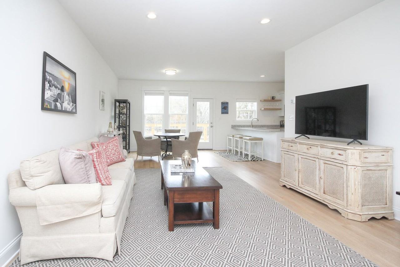 1090 Startown Rd - Photo 7 of 50
