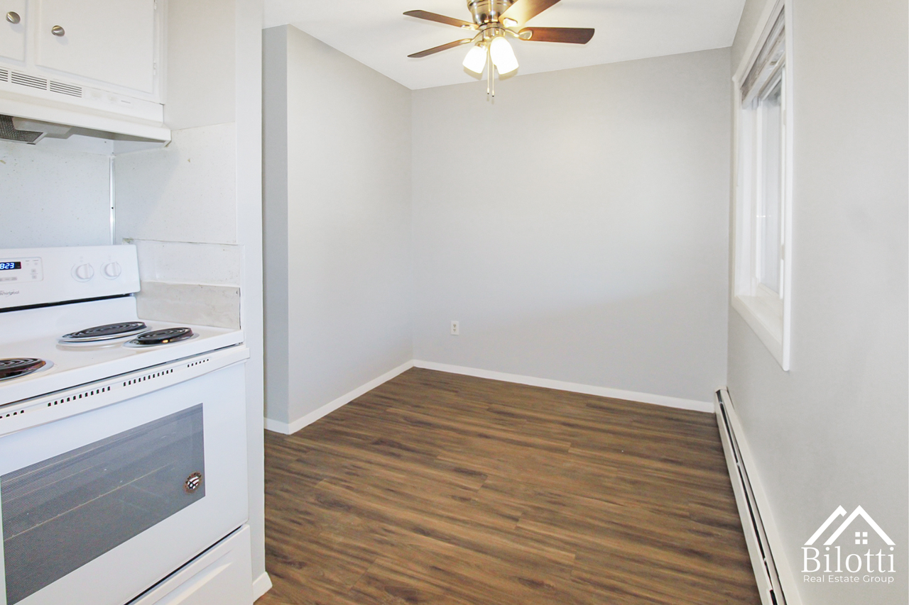 301 Oaklawn Avenue - Photo 2 of 41