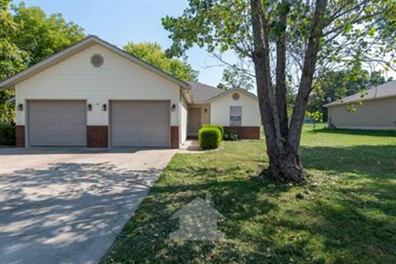 204-B N Beatie St - Photo 2 of 10