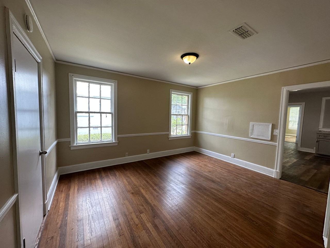 3339 S Perry St - Photo 5 of 24