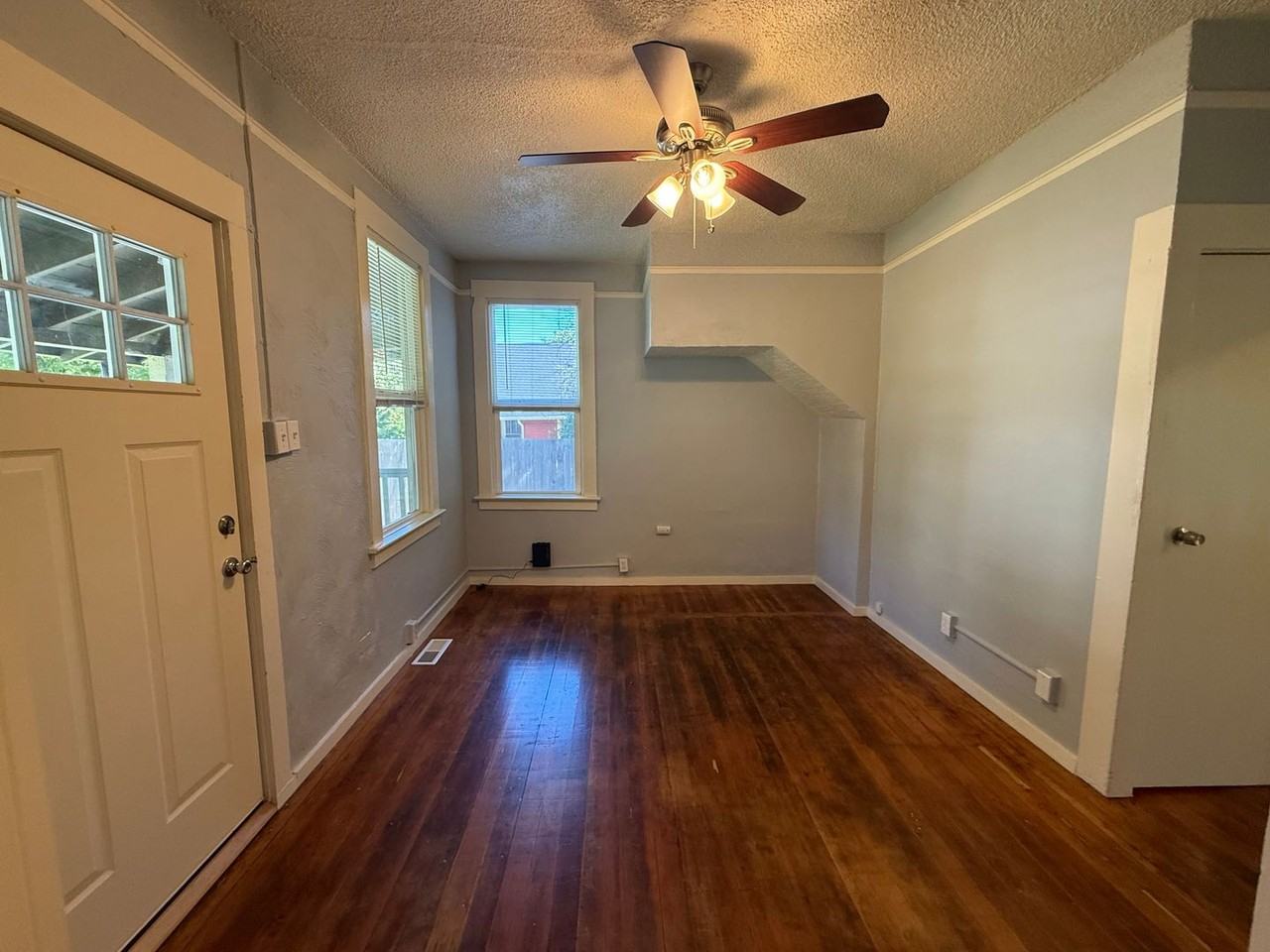 5814 Ne 16th Ave - Photo 3 of 15