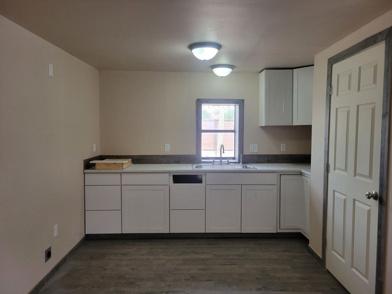 1407 New York Ave - Photo 5 of 6