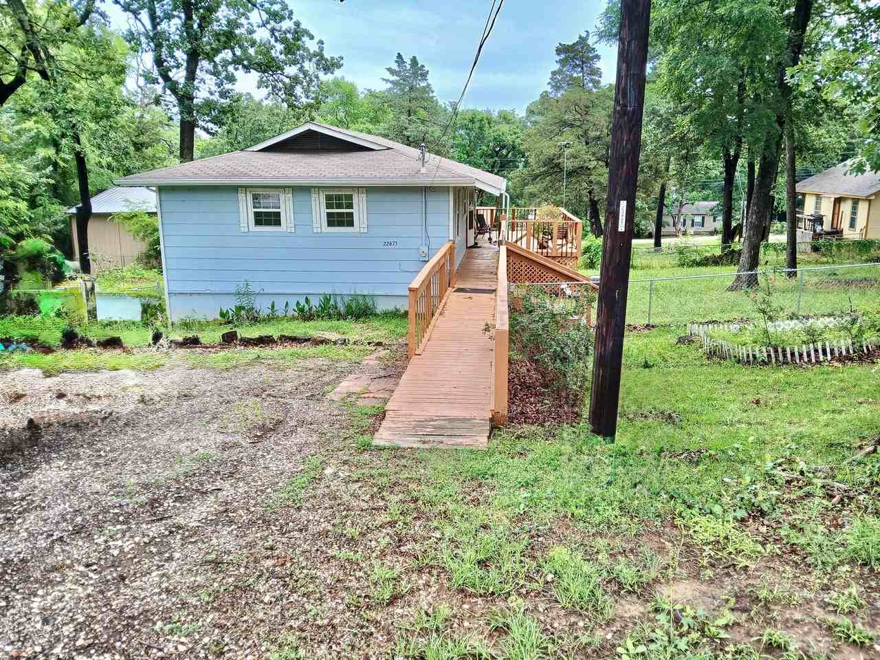 22675 Lakeway Hbr - Photo 2 of 22