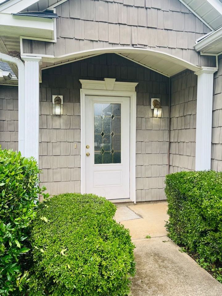 111 Dixie Creek Dr - Photo 2 of 36