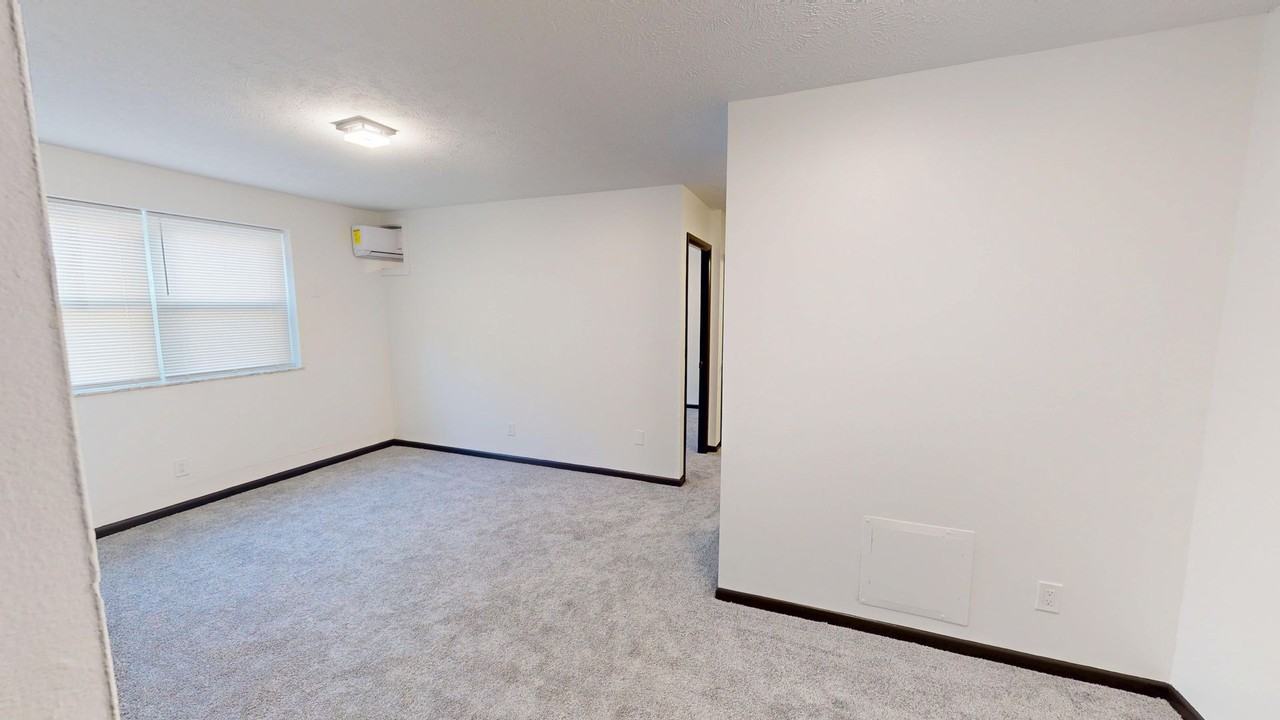 Riveredge Lofts - Photo 5 of 12