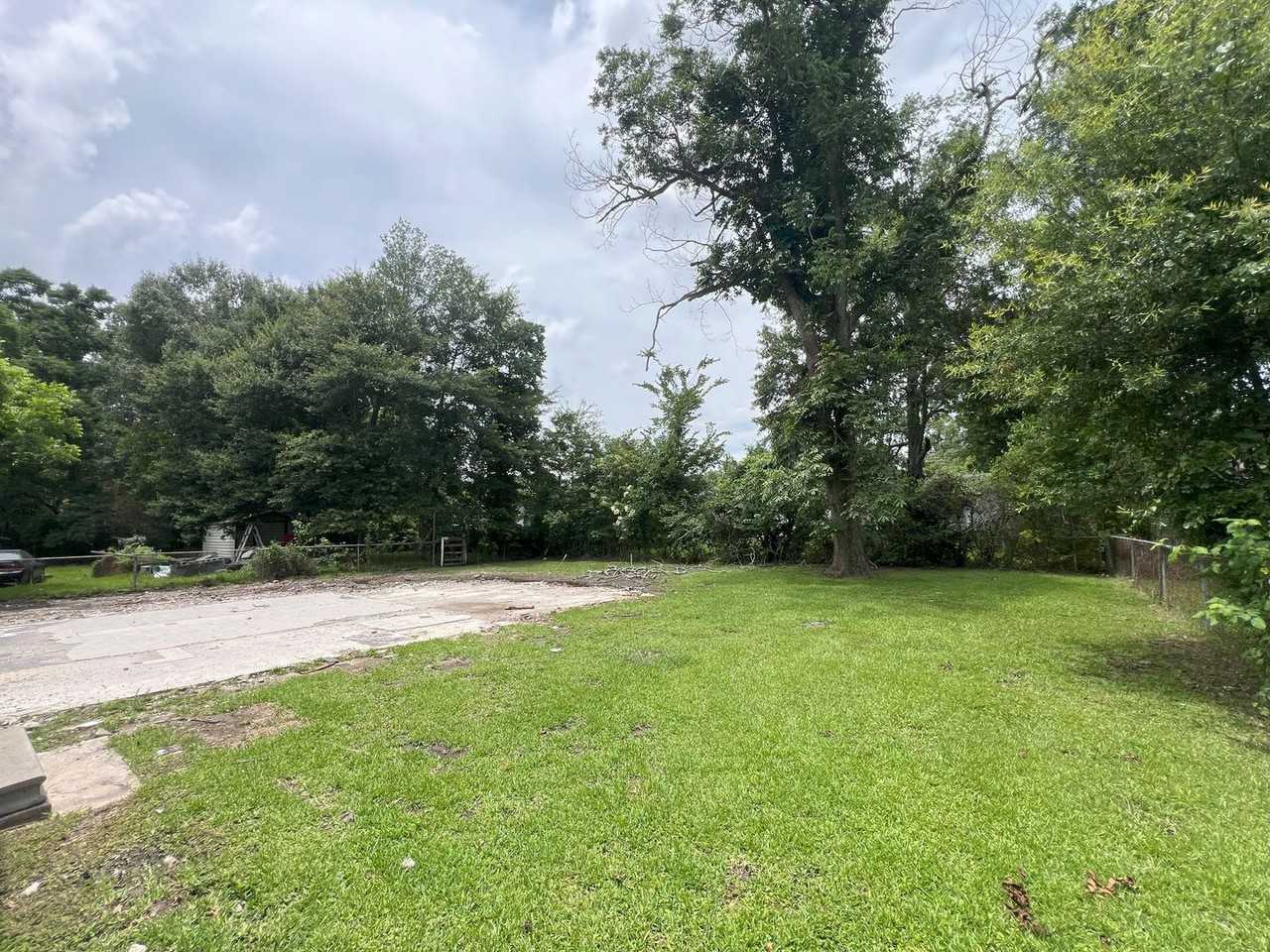 4961 Oaklon Ave - Photo 3 of 27