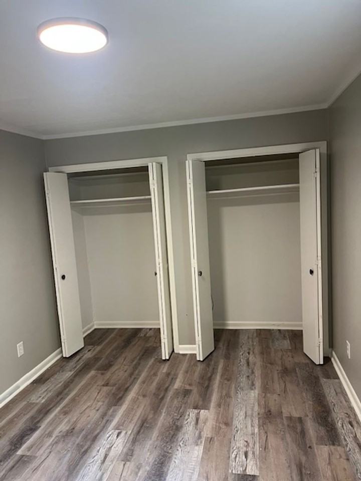 96 Meadowbrook Dr - Photo 2 of 13