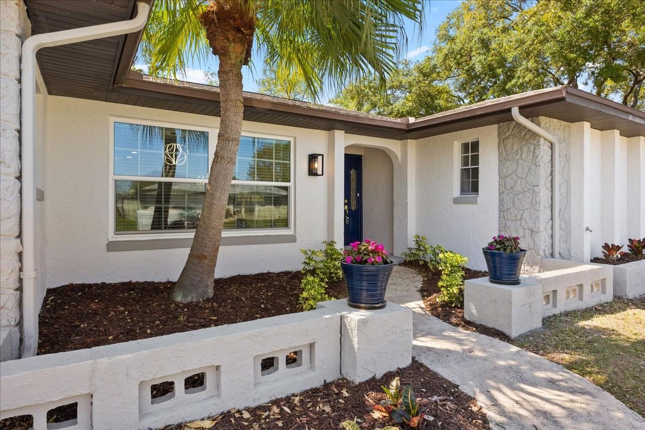 520 Balsawood Ct - Photo 2 of 37