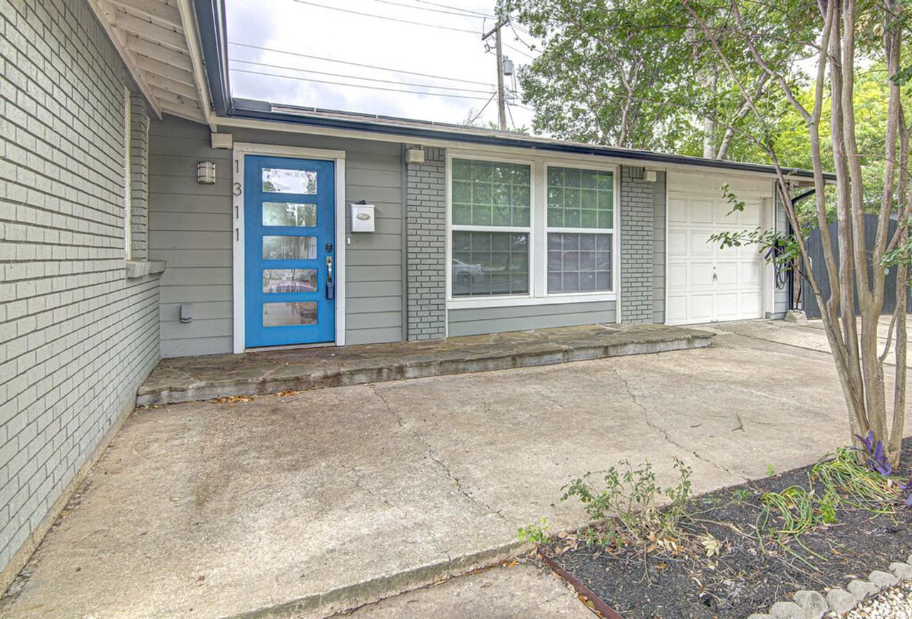 1311 Westmoor Dr - Photo 4 of 28