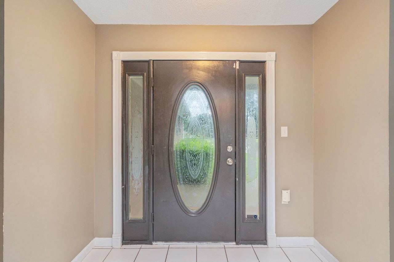 1018 Valparaiso Blvd - Photo 4 of 39