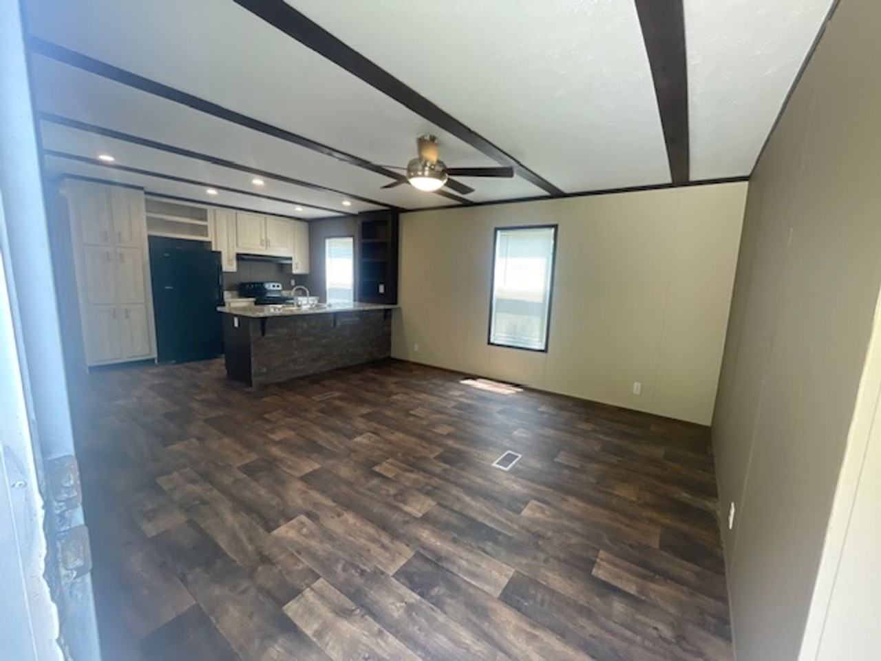 524 Worthey Rd - Photo 2 of 14