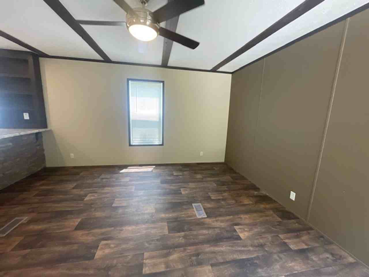 524 Worthey Rd - Photo 3 of 14