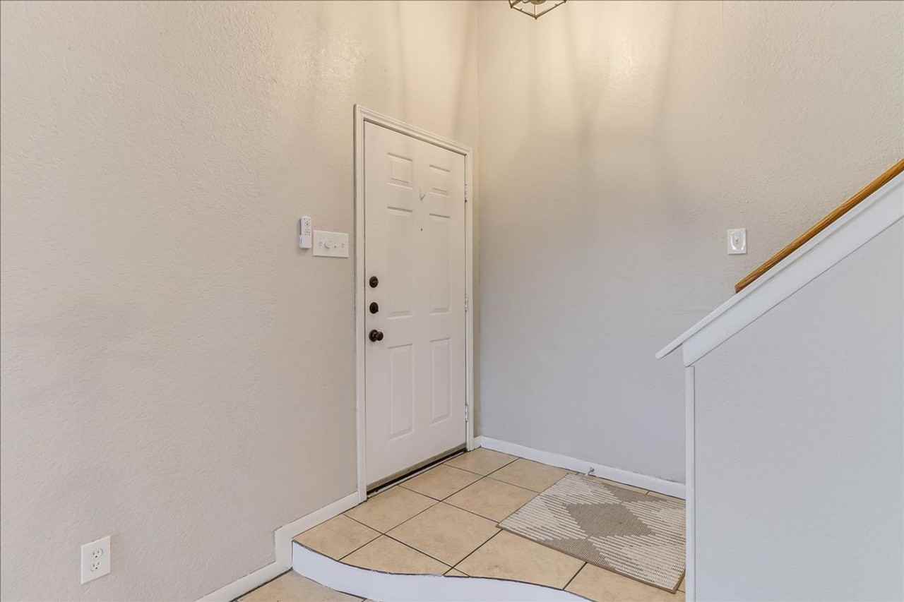 11205 Wellwood St #C - Photo 3 of 37