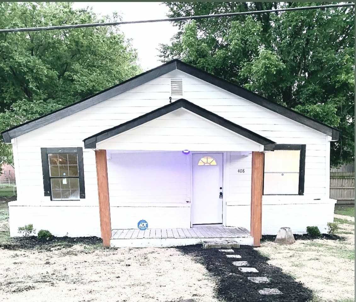 408 Bowen Ave - Photo 2 of 43