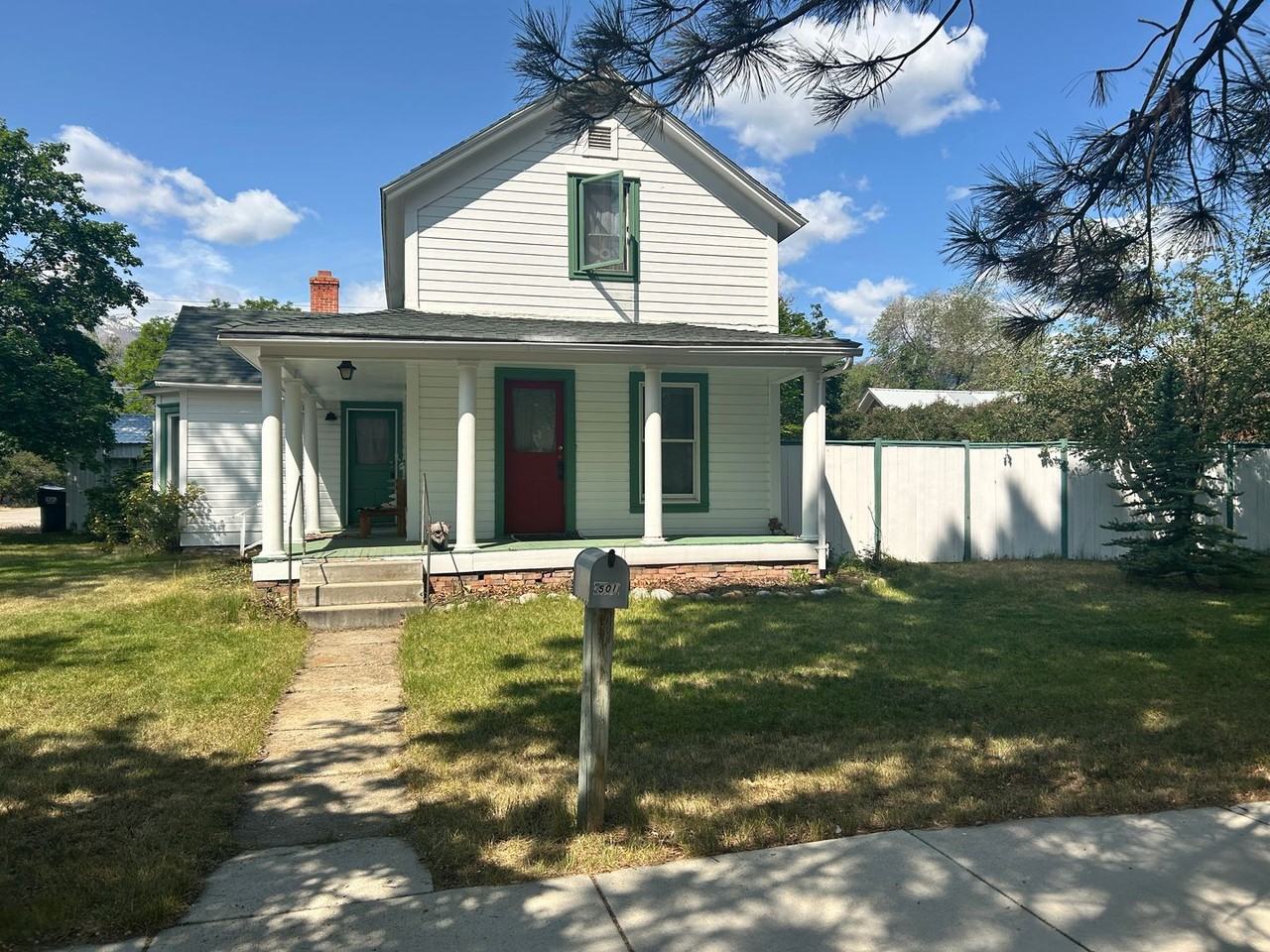 501 N 4th St - Photo 2 of 31