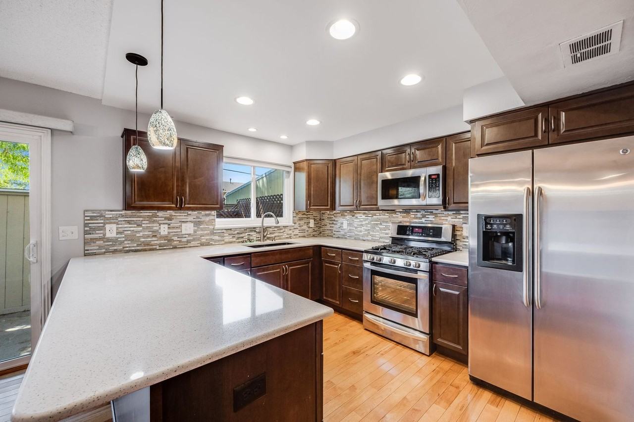 9026 E Mansfield Ave - Photo 6 of 23