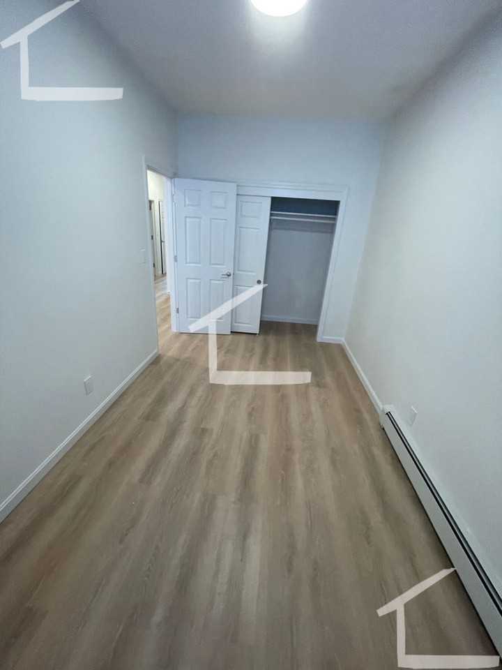 517 Massachusetts Ave - Photo 5 of 12