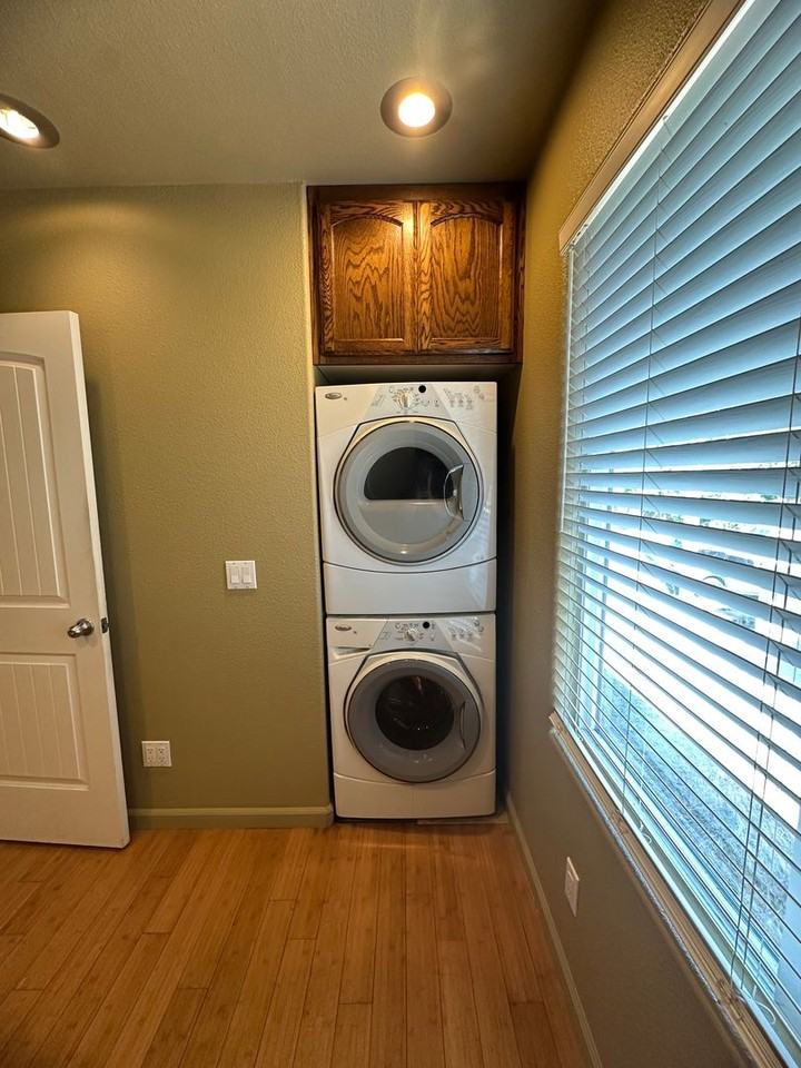 1829 Willis St - Photo 5 of 15