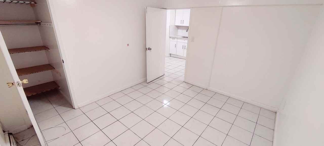 200-10 32nd Avenue 1f - Photo 3 of 6