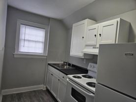 120 W 10th St Apt 38 - Photo 1 of 1