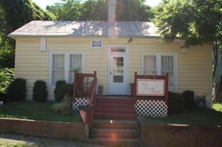 8 Foster Pl - Photo 1 of 1