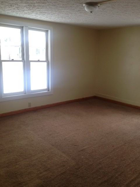 38 N Plains Rd - Photo 4 of 6