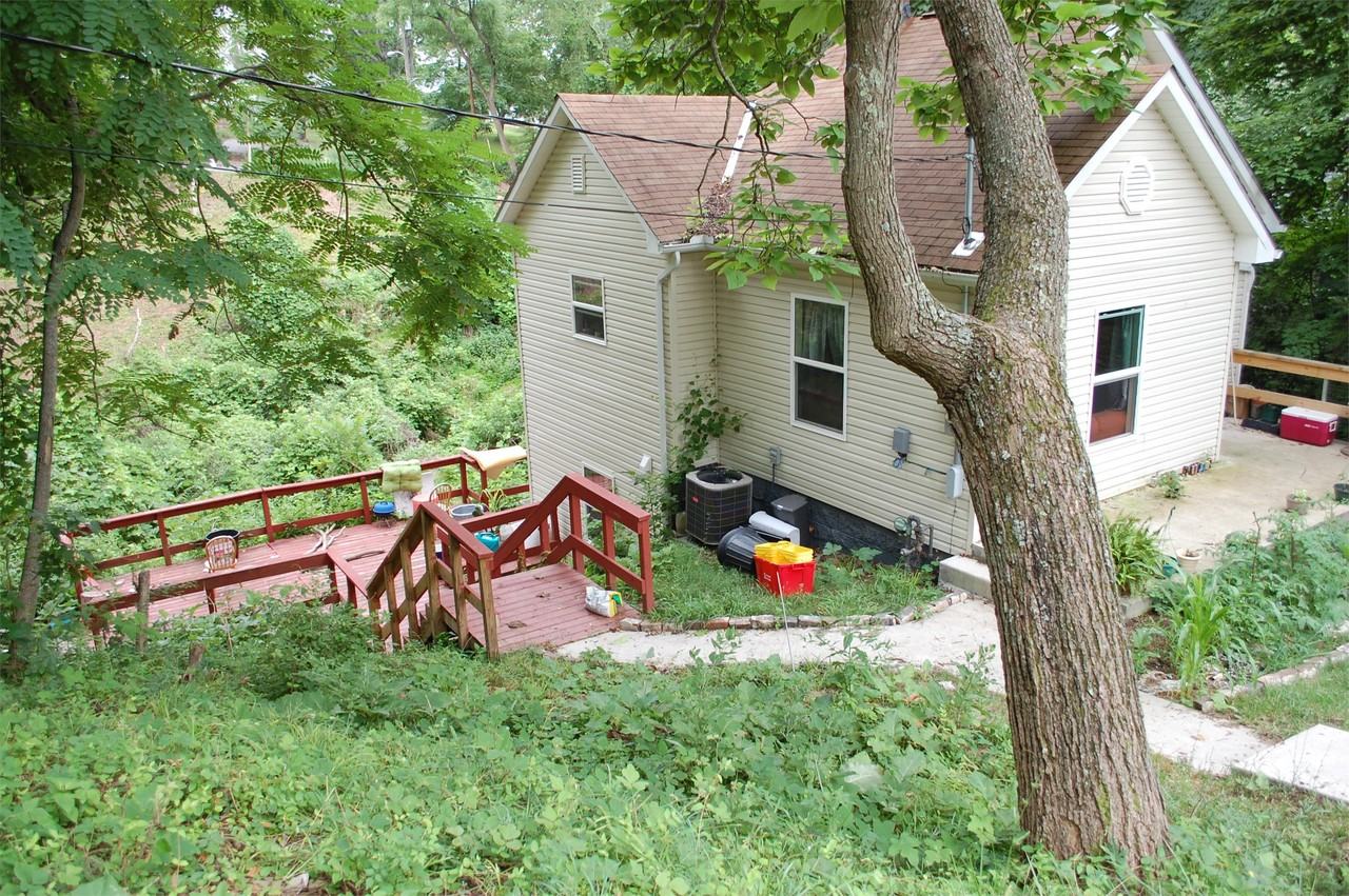 39 Woodward Ave - Photo 2 of 2