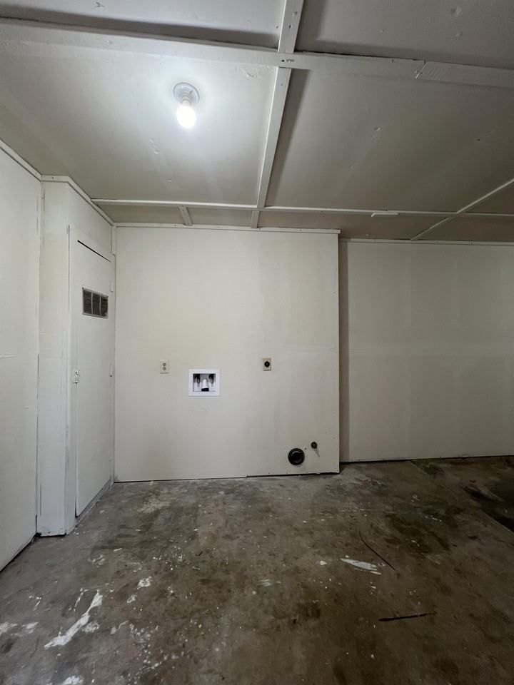 8846 Meadow Range St #1 - Photo 2 of 29