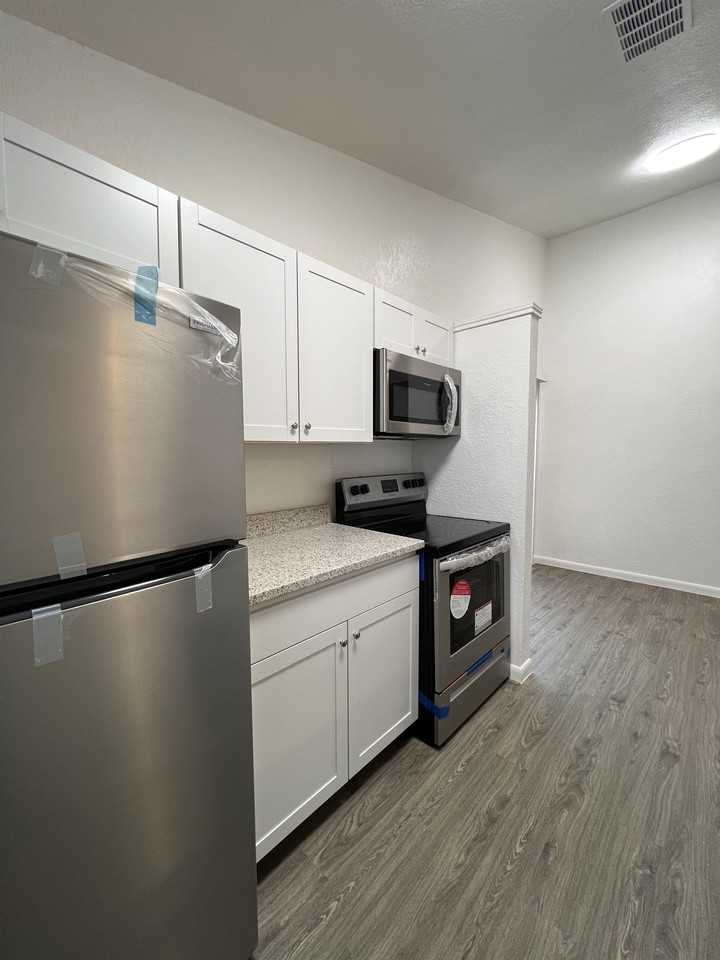 8846 Meadow Range St #1 - Photo 7 of 29