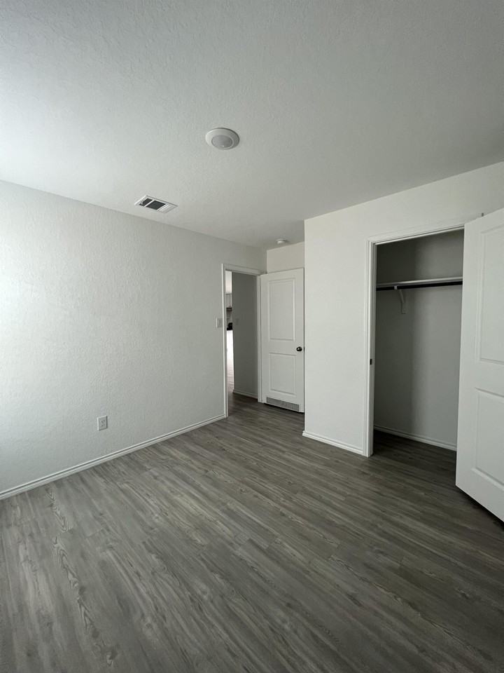 5307 Devils Rdg - Photo 5 of 39