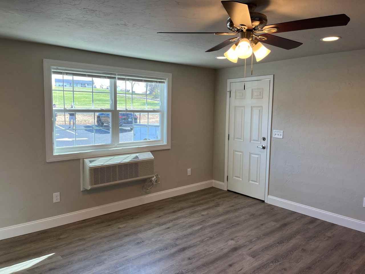 3533 Messersmith Rd - Photo 5 of 50