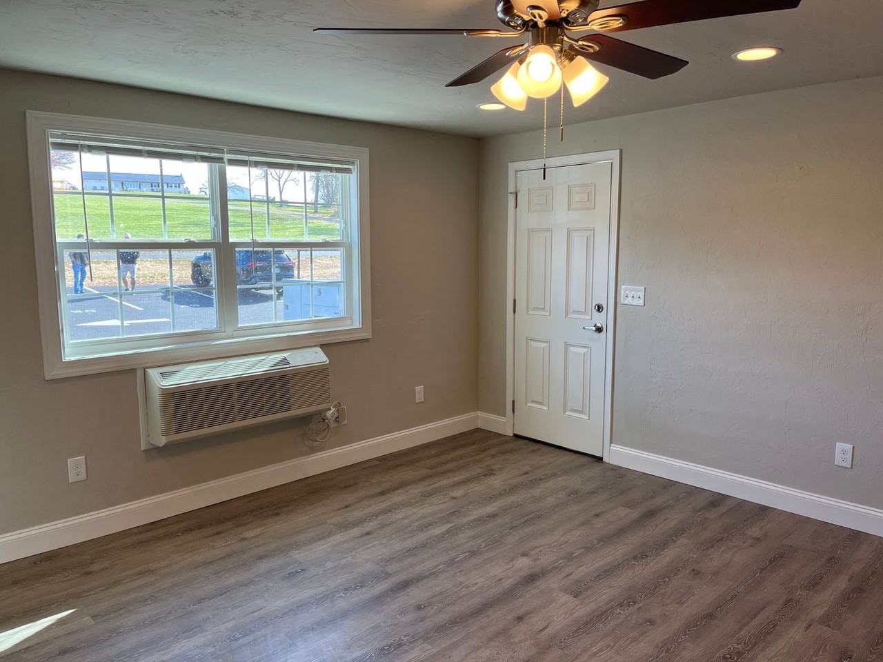 3533 Messersmith Rd - Photo 6 of 50
