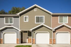 featured image of 2454 Westnorth #1