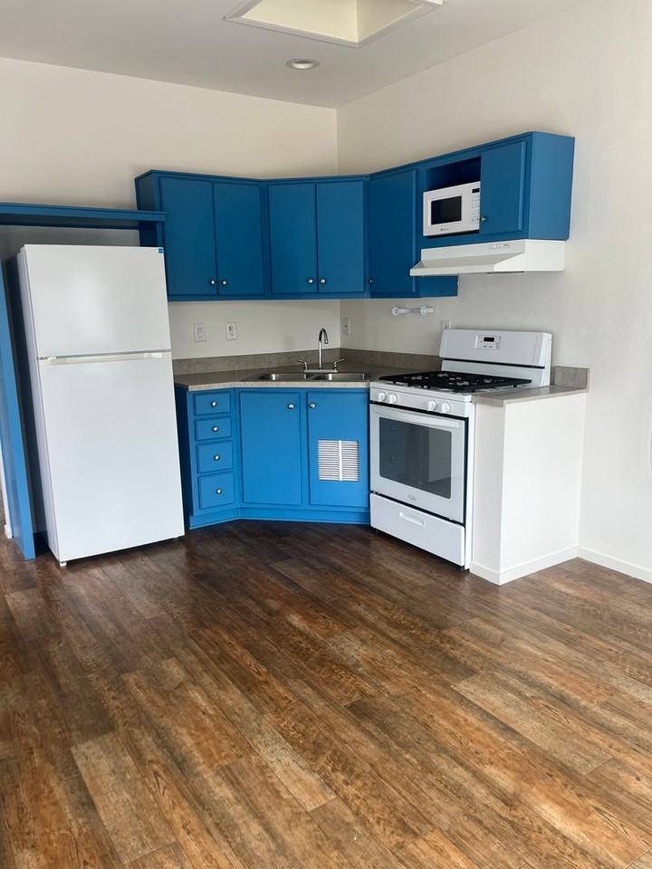 1105 Morro Ave - Photo 3 of 14