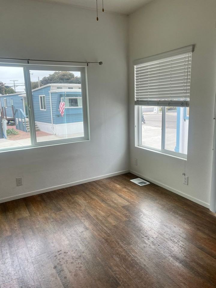 1105 Morro Ave - Photo 5 of 14