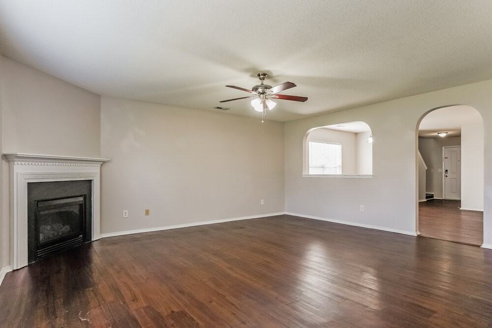 953 Mailwood Dr - Photo 5 of 17