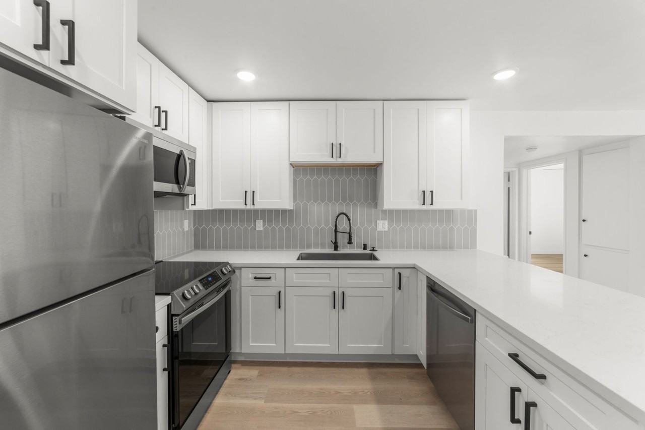 The Noble - Photo 2 of 50