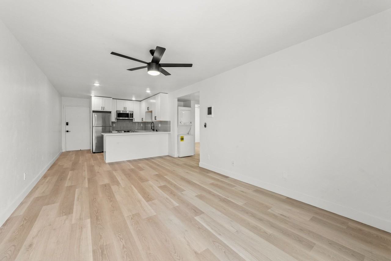 The Noble - Photo 6 of 50