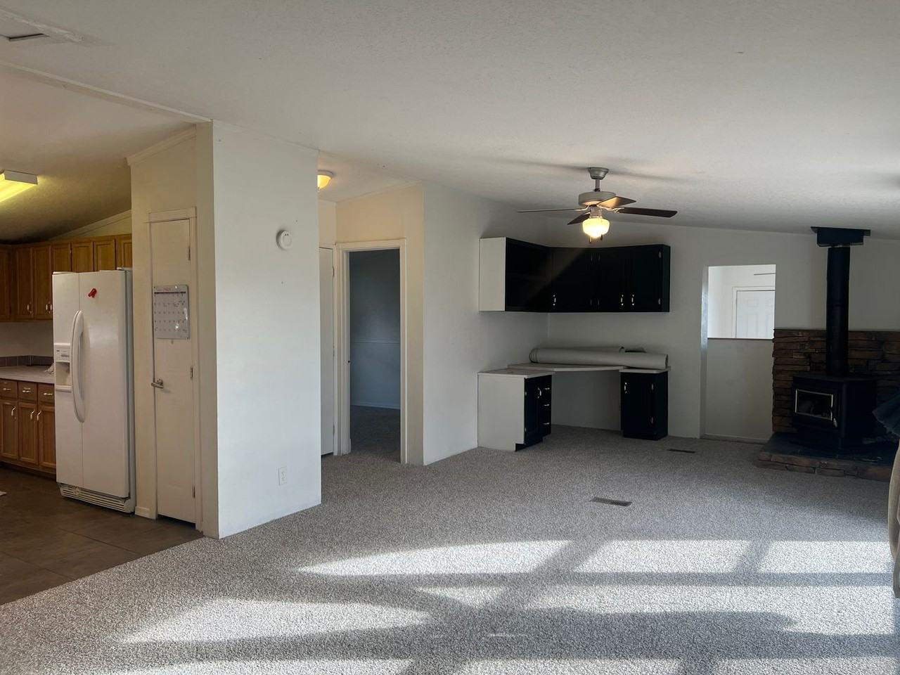 1225 W Valley View Dr - Photo 3 of 28