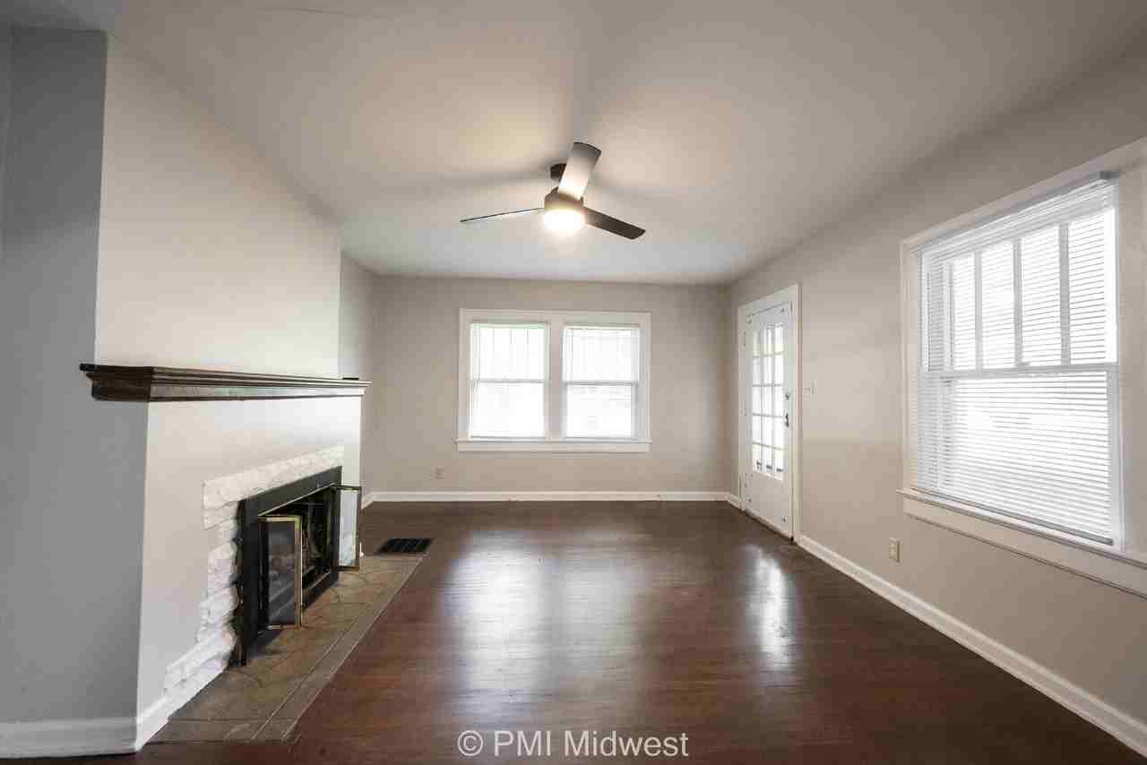 5684 N College Ave - Photo 3 of 38