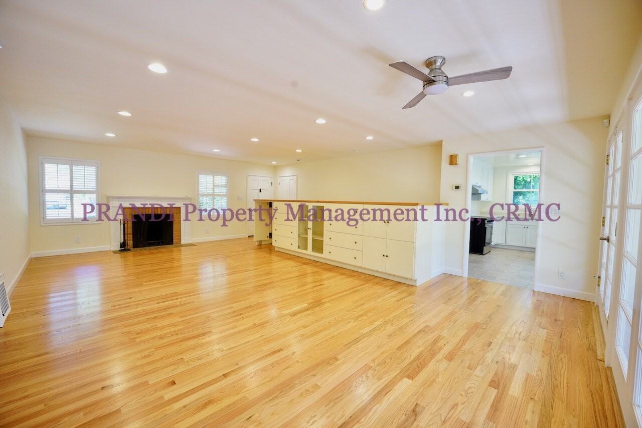 14 Carolina Ave - Photo 2 of 21