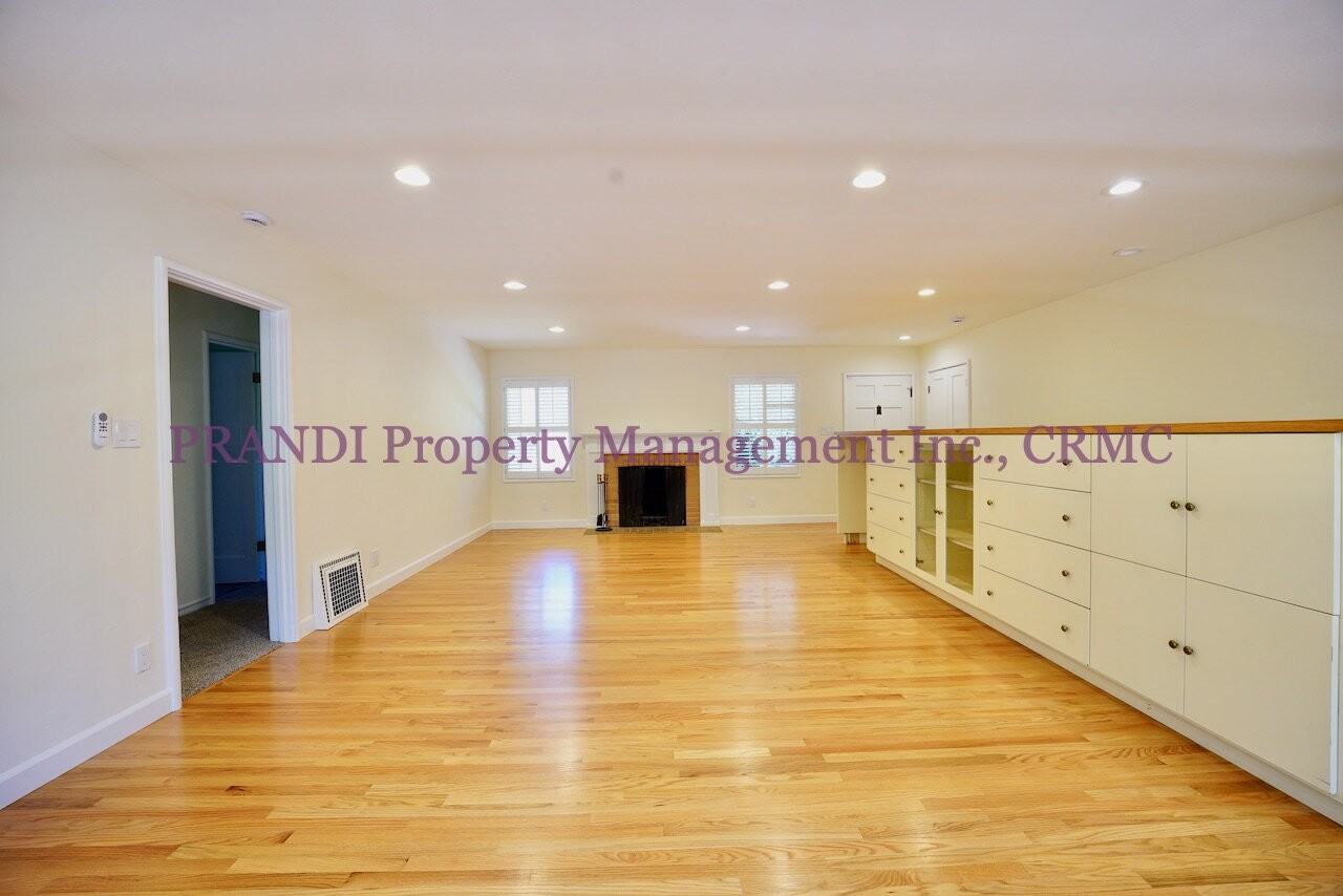 14 Carolina Ave - Photo 3 of 21