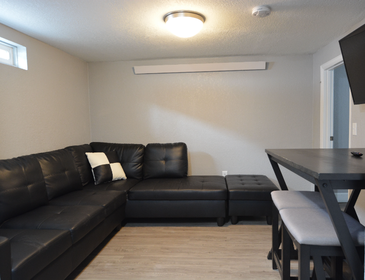 2100 E 13th St Unit B - Photo 3 of 8