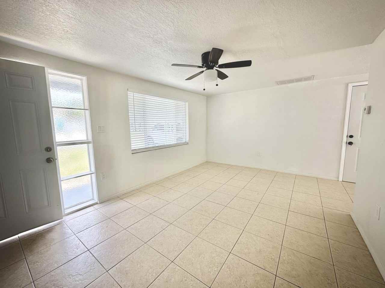 4525 Nimmer Dr - Photo 2 of 12