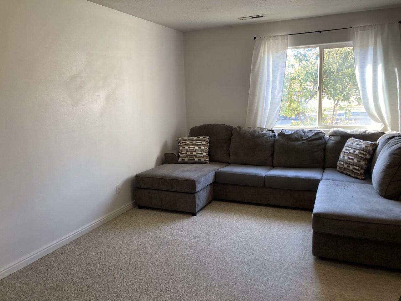 608 W 700 N - Photo 3 of 7