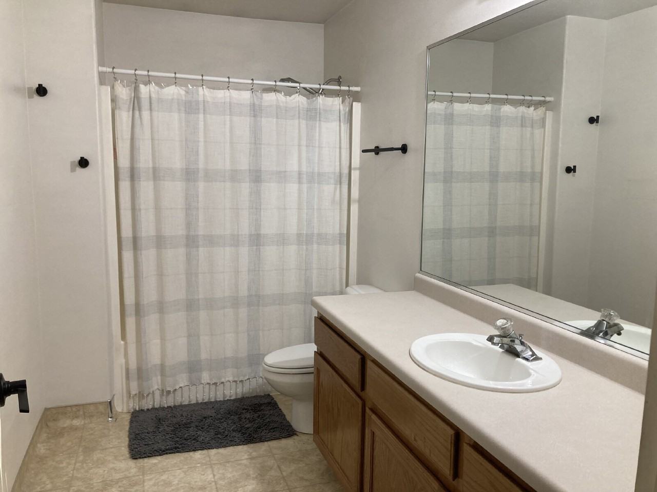 608 W 700 N - Photo 5 of 7