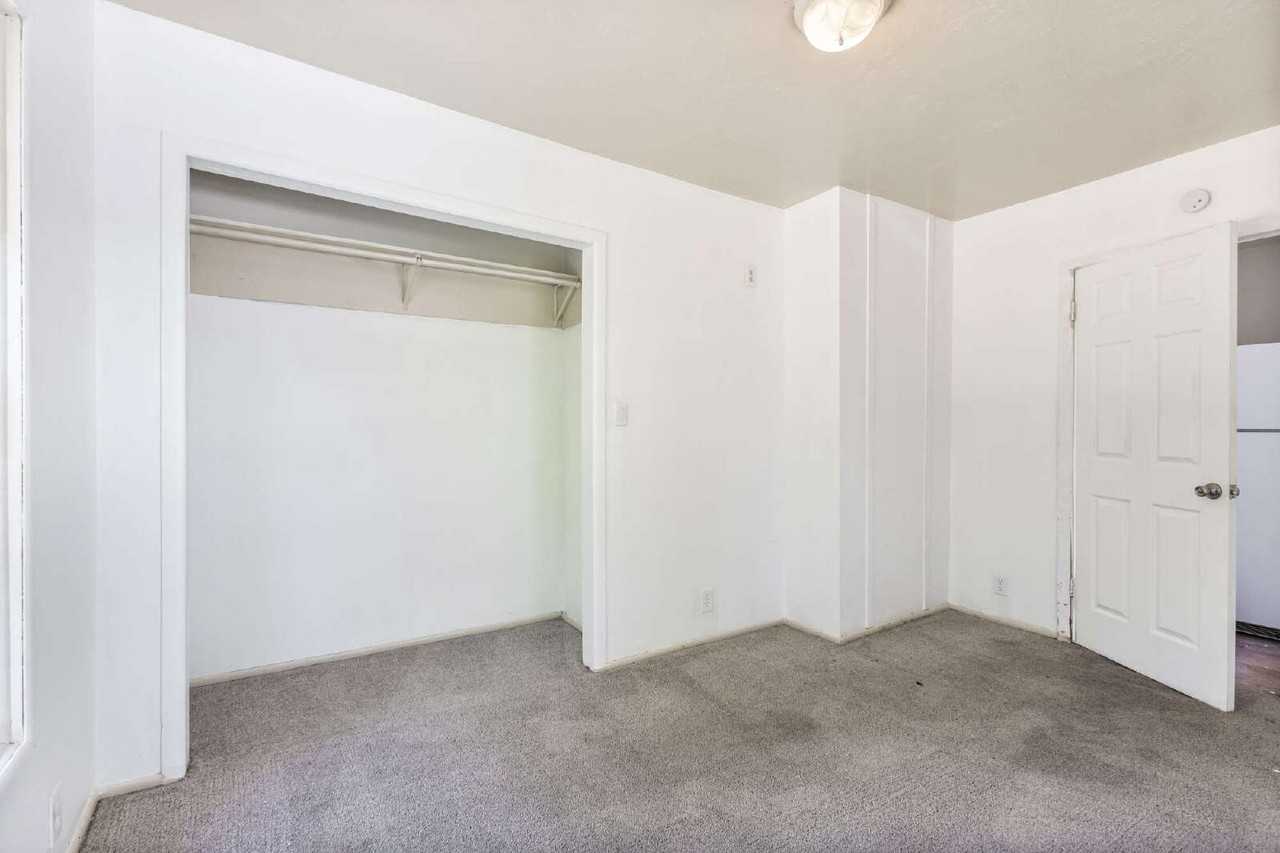 3163 Jefferson Ave - Photo 4 of 7