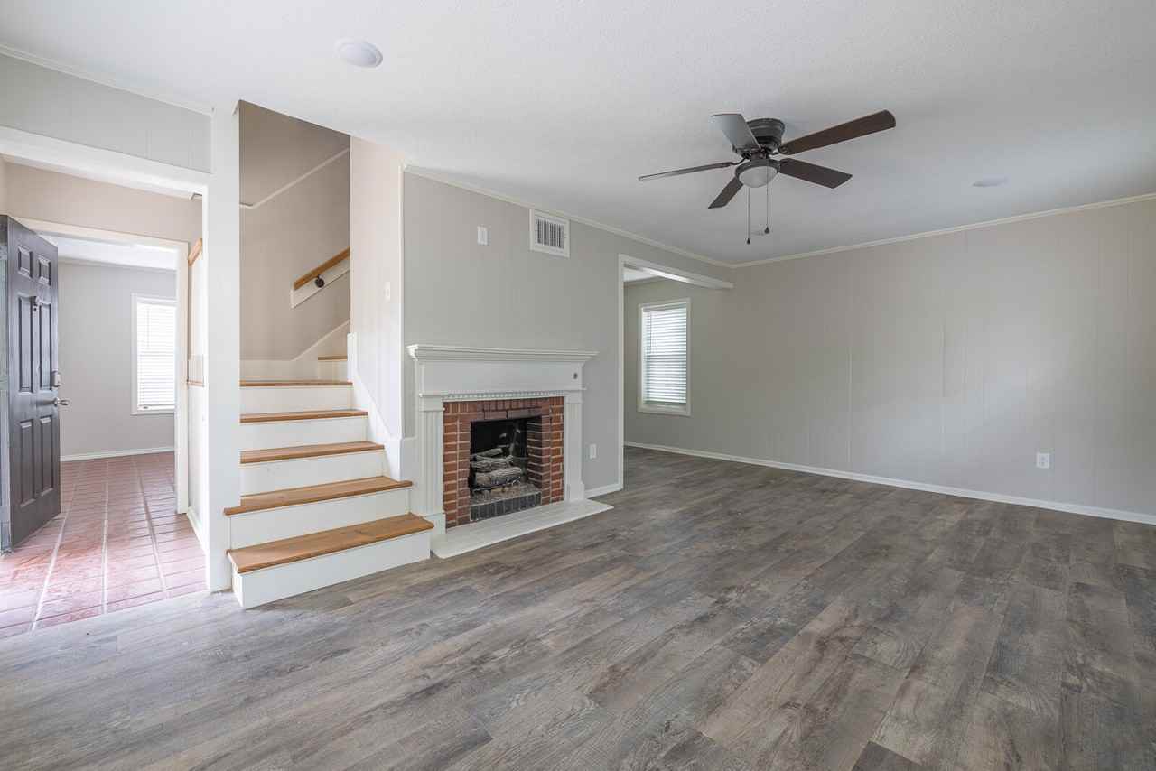 2614 24th St - Photo 6 of 23