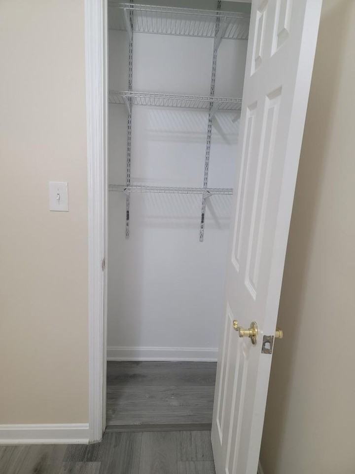 1827 S. May - Photo 7 of 34